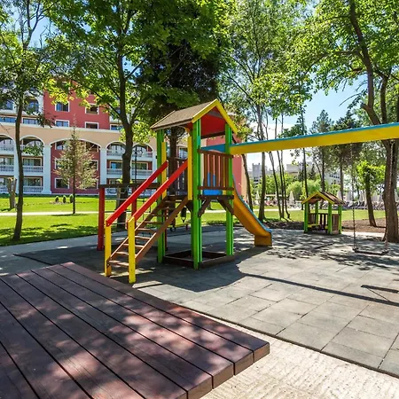 Festa Via Pontica 호텔