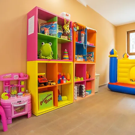 Festa Via Pontica 4* 포마리