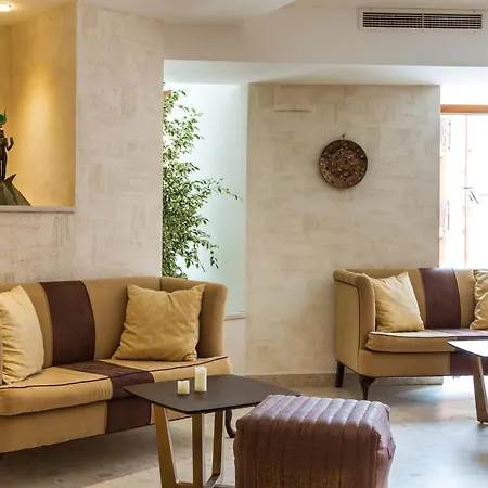 Festa Via Pontica 4*