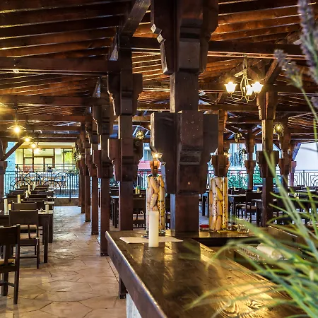 Festa Via Pontica 호텔