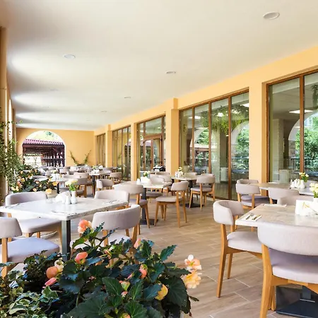 호텔 Festa Via Pontica 4*