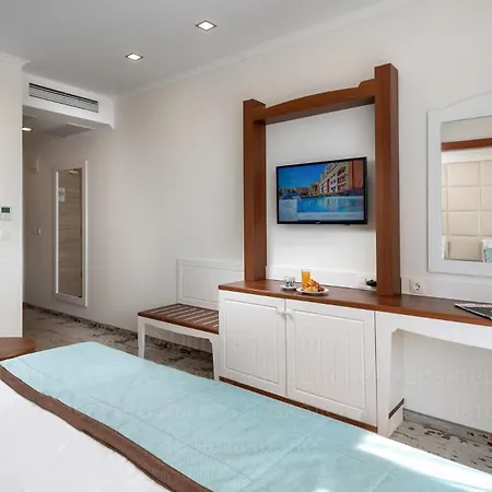 Szálloda Festa Via Pontica